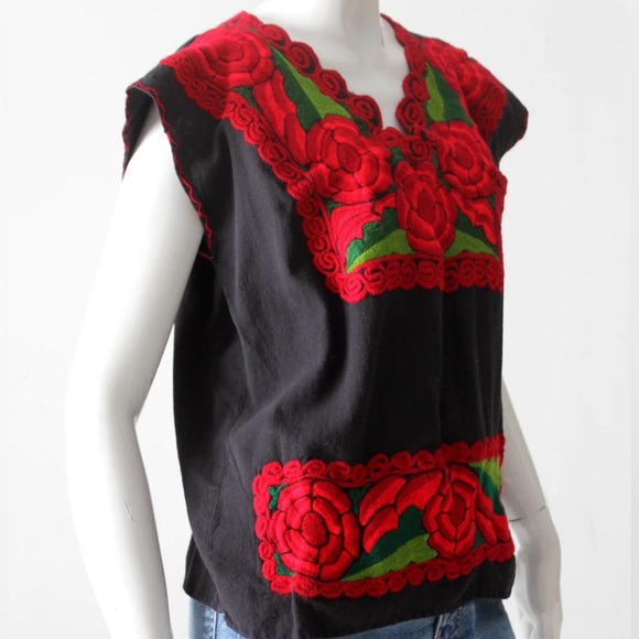 VTG FLORAL EMBROIDERED COTTON BLOUSE BLACK RED GREEN S/M HUIPIL GUATEMALA MEXICO - Picture 3 of 3